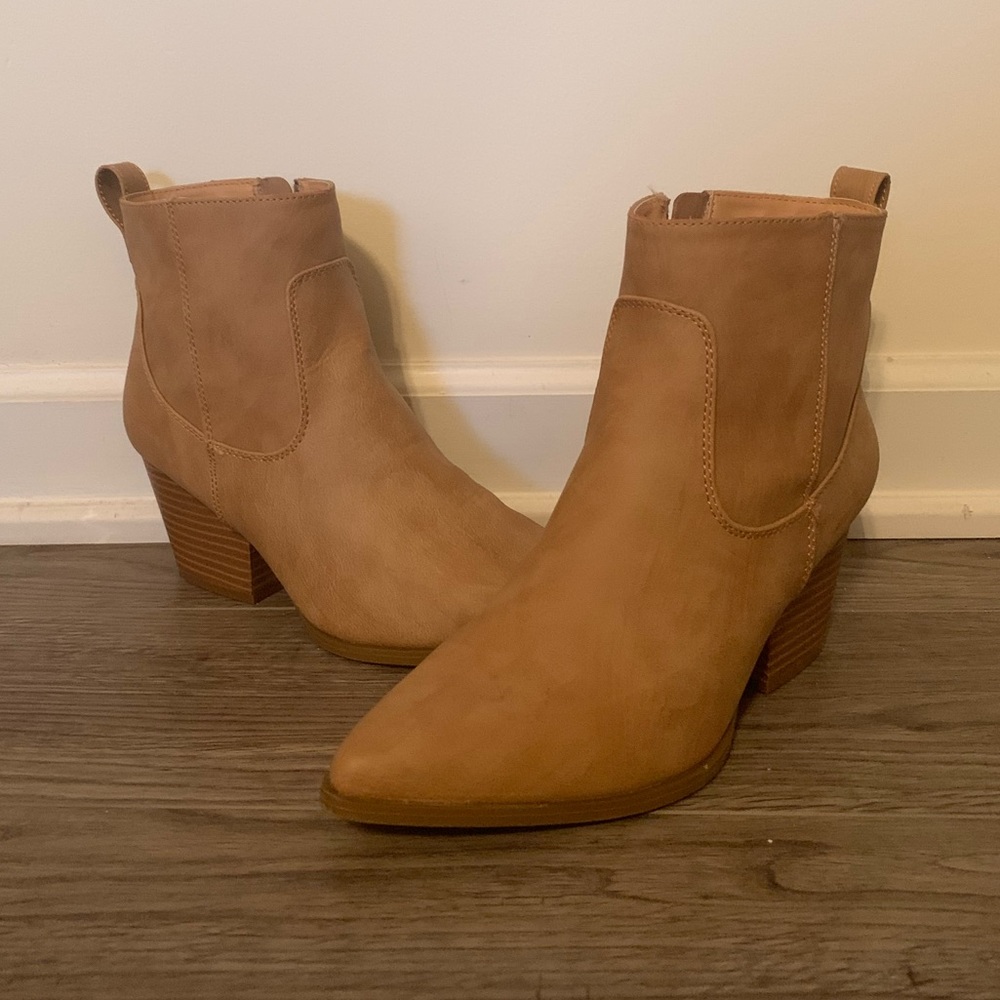 Qupid Heeled Booties